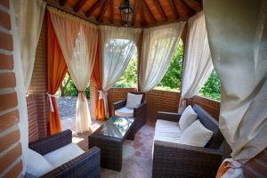Holiday agriturismo with private swimming pool in Liguria, Italy.23