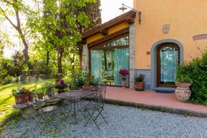 Holiday agriturismo with a private swimming pool in Tucany, Italy 6