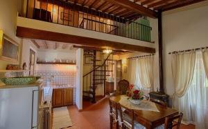 holiday apartment with private swimming pool in Liguria, Italy 3